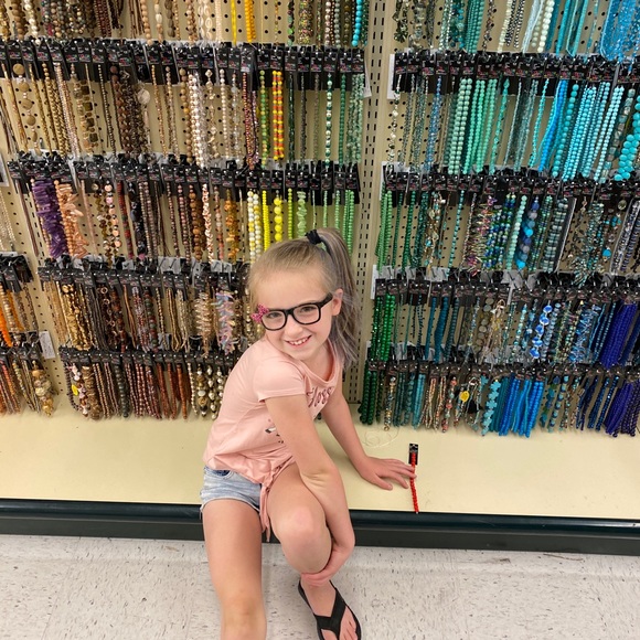 Meet your Posher, Allison - Picture 3 of 6